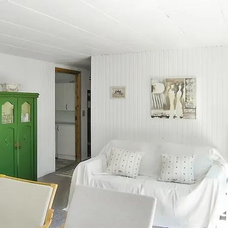 One-bedroom Holiday In * Hals